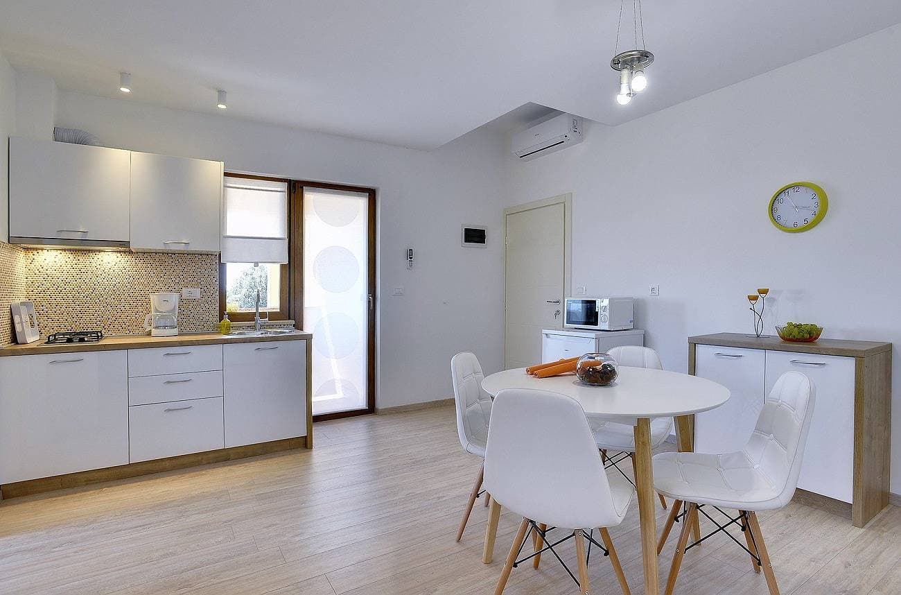 Foto 6 von 20: Modernes Appartement mit Zugang zum Balkon