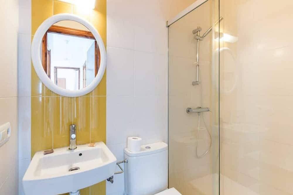 Foto 6 von 18: Charming 3 bedroom apart.10 mts walking from beach