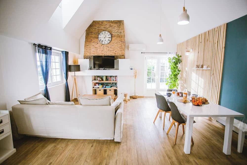 Foto 13 von 21: Gîte Ô Tilleul Enchanté Cocooning Avec Spa/jaccuzzi en Intérieur