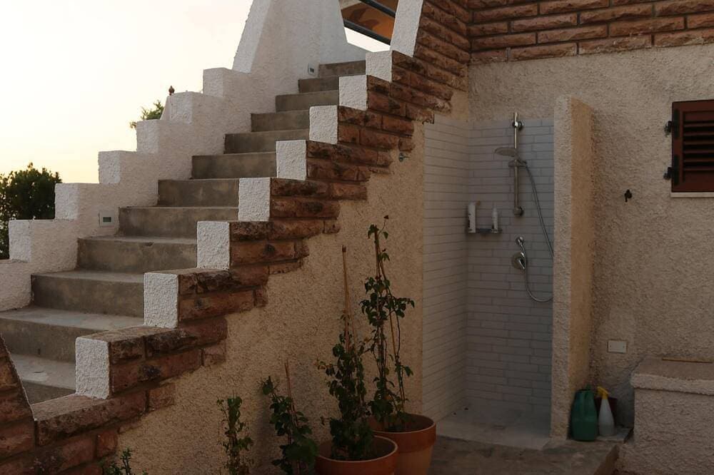 Foto 7 von 30: Haus mit großer Terrasse mit Meerblick