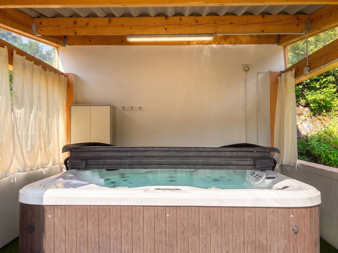 Foto 10 von 16: Charmantes Haus in Montauroux mit Jacuzzi und Blick