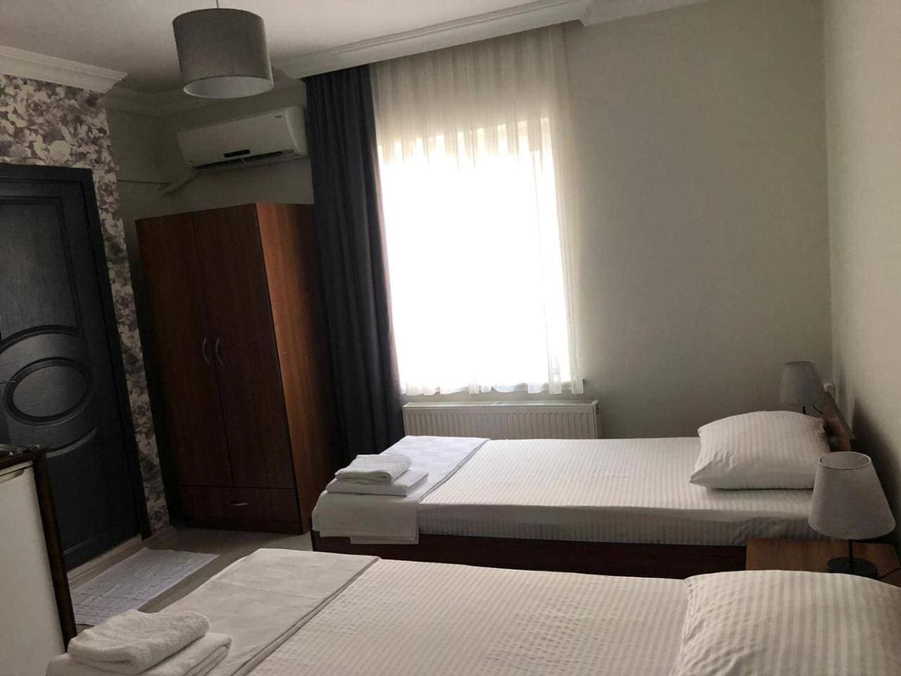 Foto 8 von 9: Standard Twin Room
