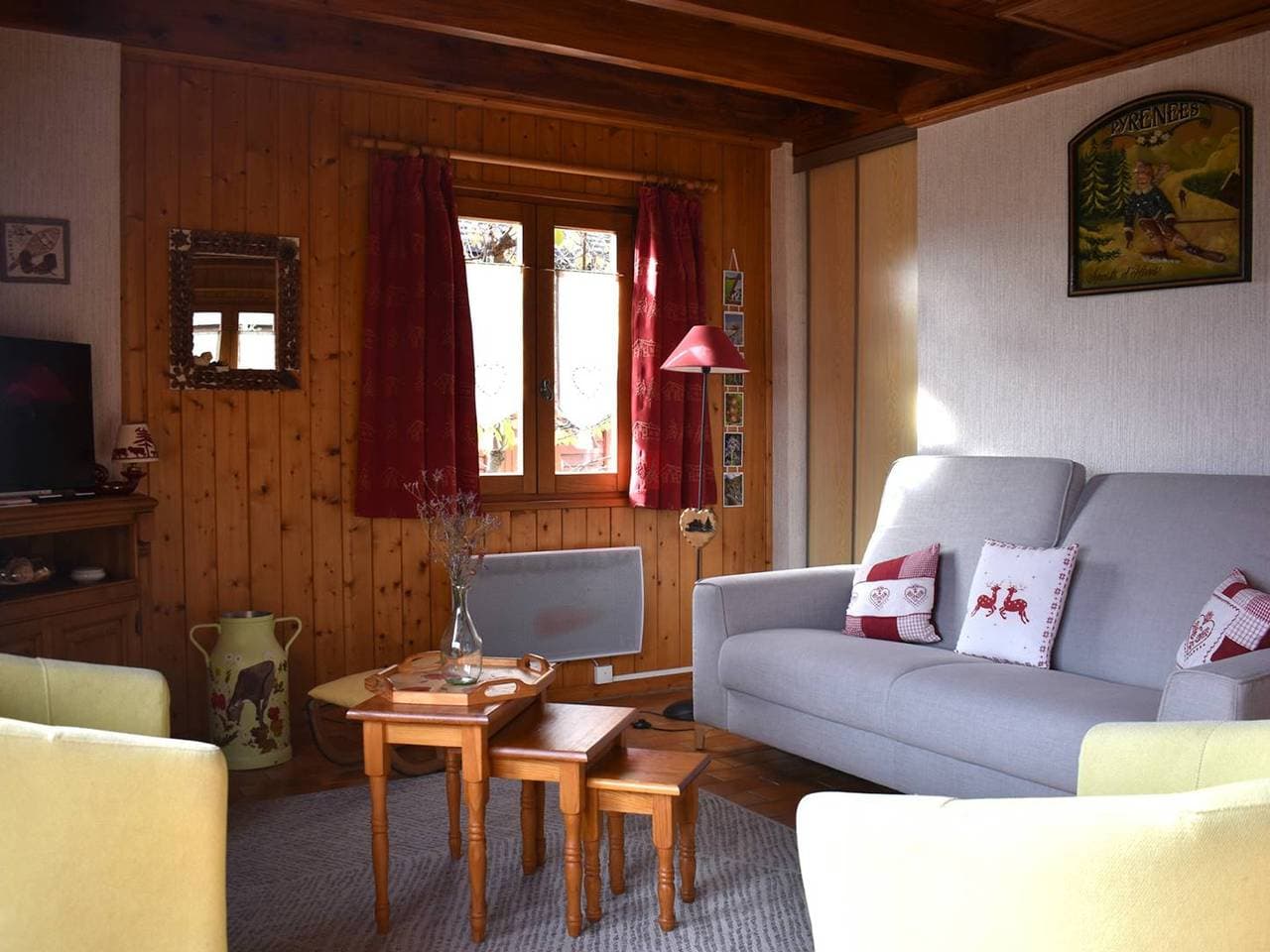 Südliches 4-Seiten-Chalet mit Terrasse in der Nähe des Zentrums 1