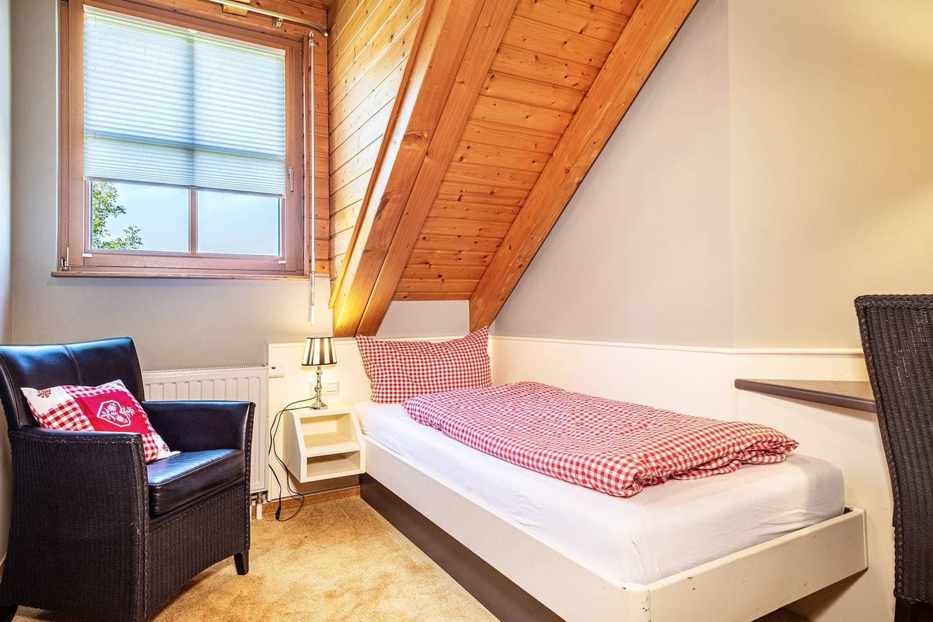 Foto 11 von 25: Schöne Ferienwohnung 6 am Trostelhof mit Balkon, Gemeinschaftsgarten & WLAN
