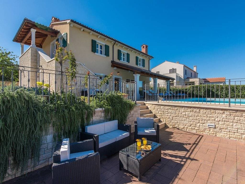 Foto 4 von 20: Villa in Porec mit Schwimmbecken