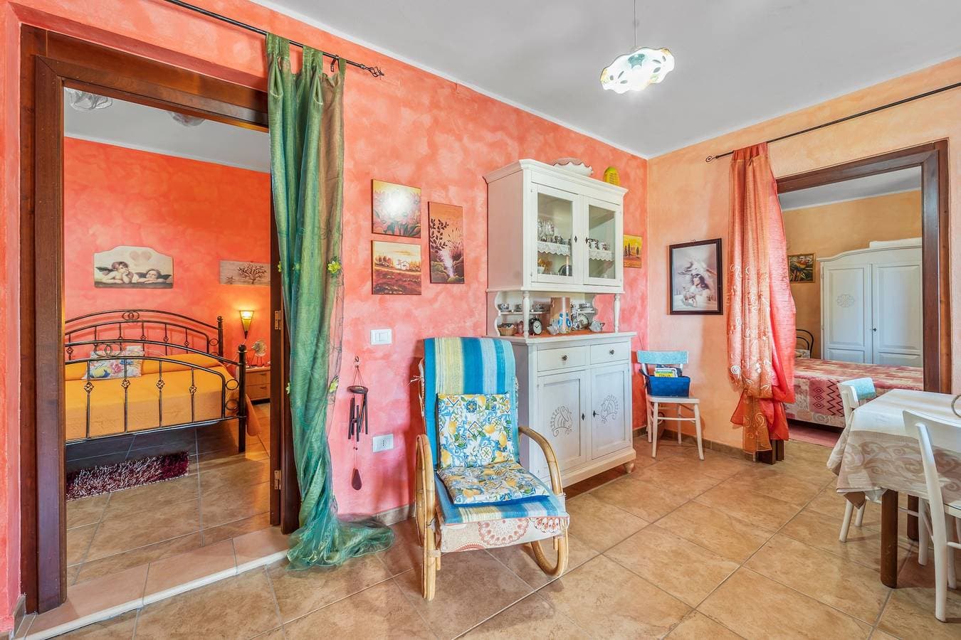 Foto 4 von 25: Ferienhaus 'Villetta Degli Oleandri' mit Meerblick, privater Terrasse und Klimaanlage
