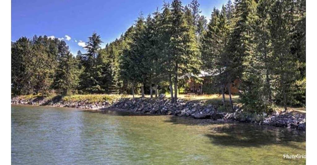 Foto 6 von 26: Gemütliche kleine Hütte am See