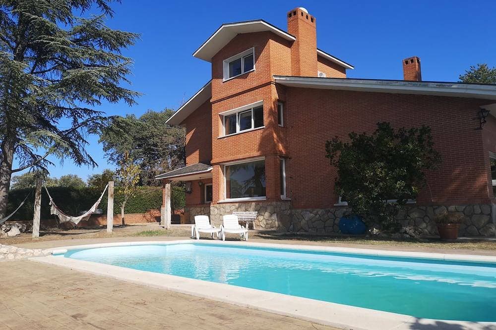 Grüne Madrid Wohnung in Villa 1