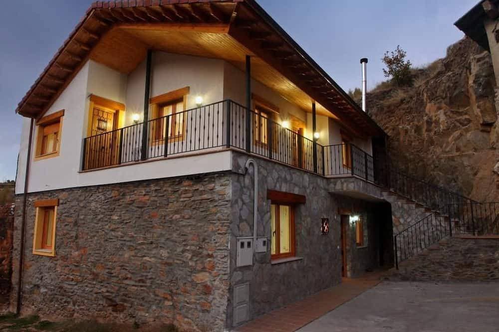 Rural House in the mountain of León 1