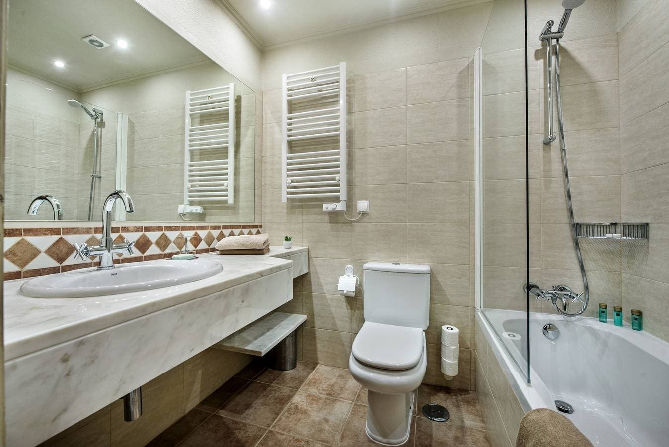 Foto 6 von 17: Villa "Mng Elliott 71" mit privatem Pool und WLAN