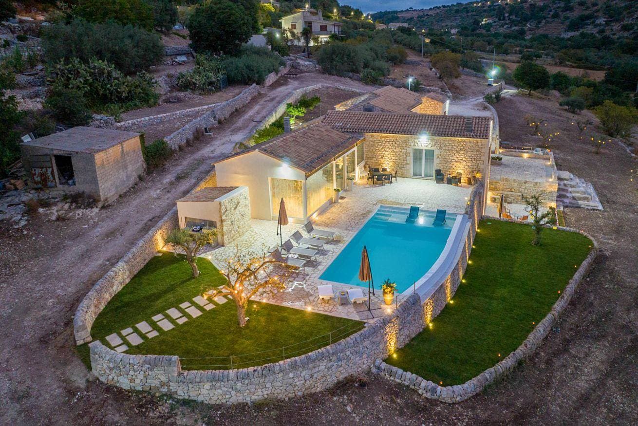 Foto 4 von 71: Villa für 9 Personen mit Garten
