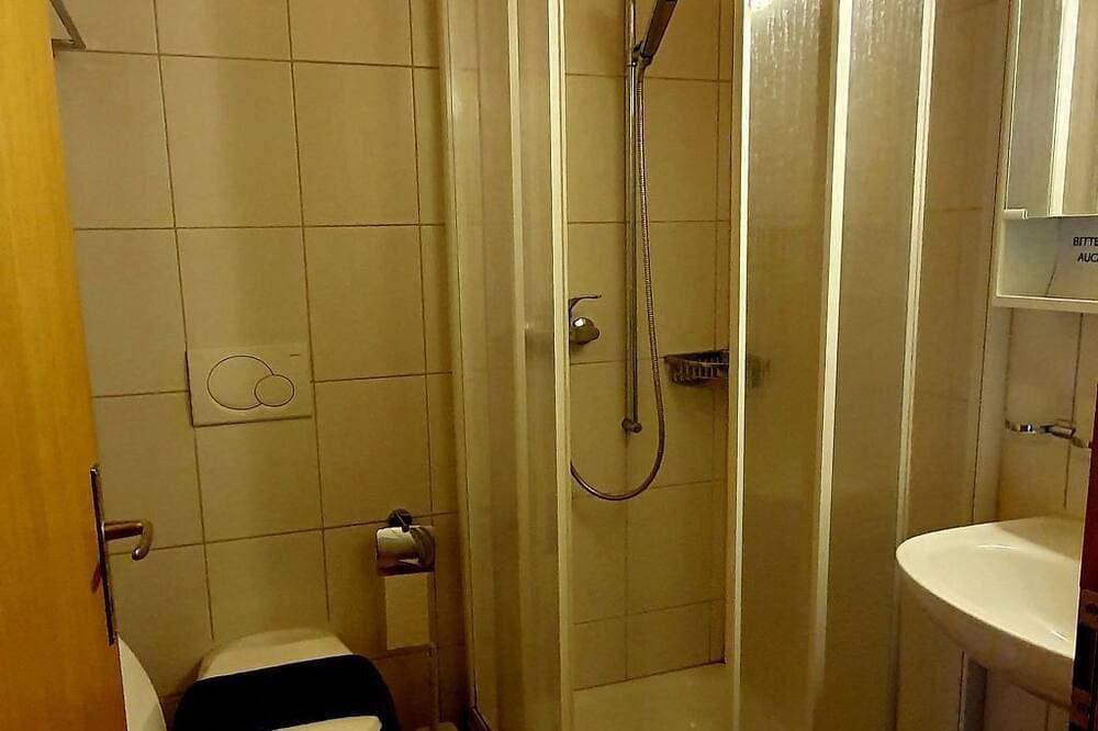 Foto 6 von 18: MAva\"-Haus mit Blick aufs Wasser