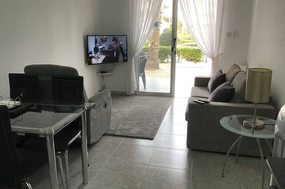 Foto 7 von 19: Luxuriöses Apartment im Erdgeschoss mit Blick auf den Pool
