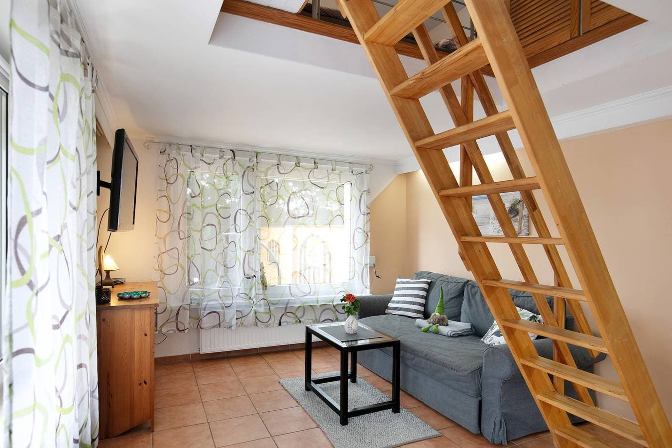 Foto 5 von 35: "Ferienhäuschen am See" mit privater Terrasse und WLAN