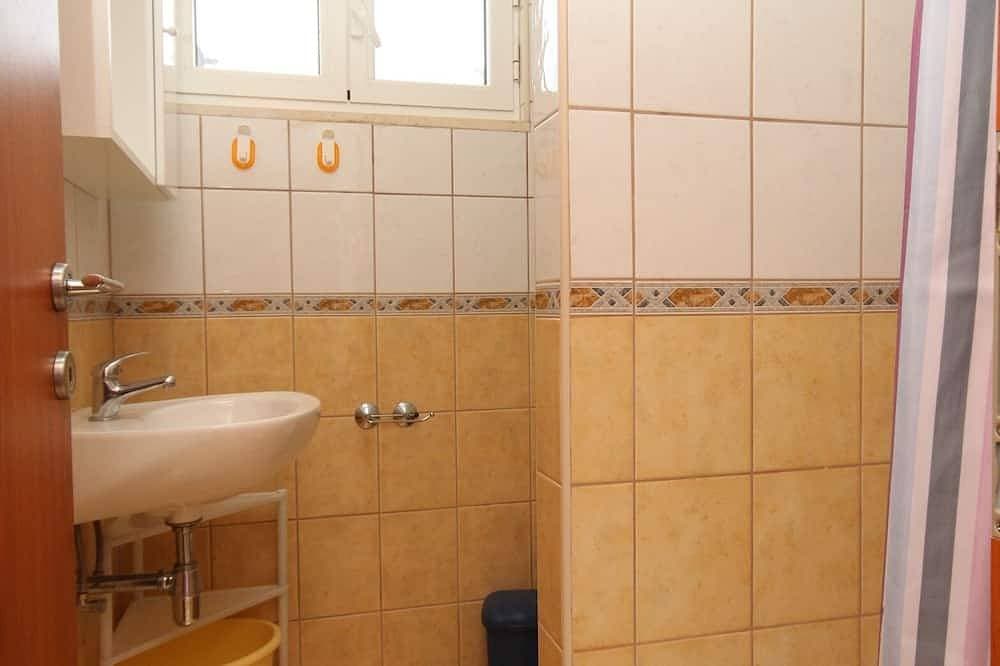 Foto 4 von 15: Studio Appartement am Strand Bucht Pokrivenik, Hvar