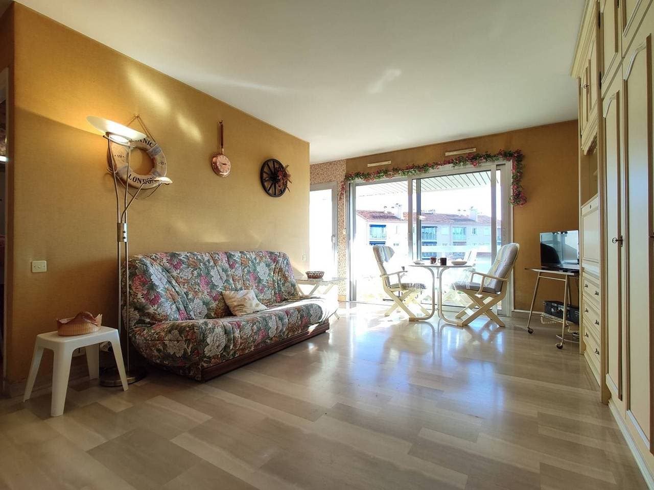 Foto 2 von 13: Studio avec Terrasse et Parking, Plages à 250m, Antibes