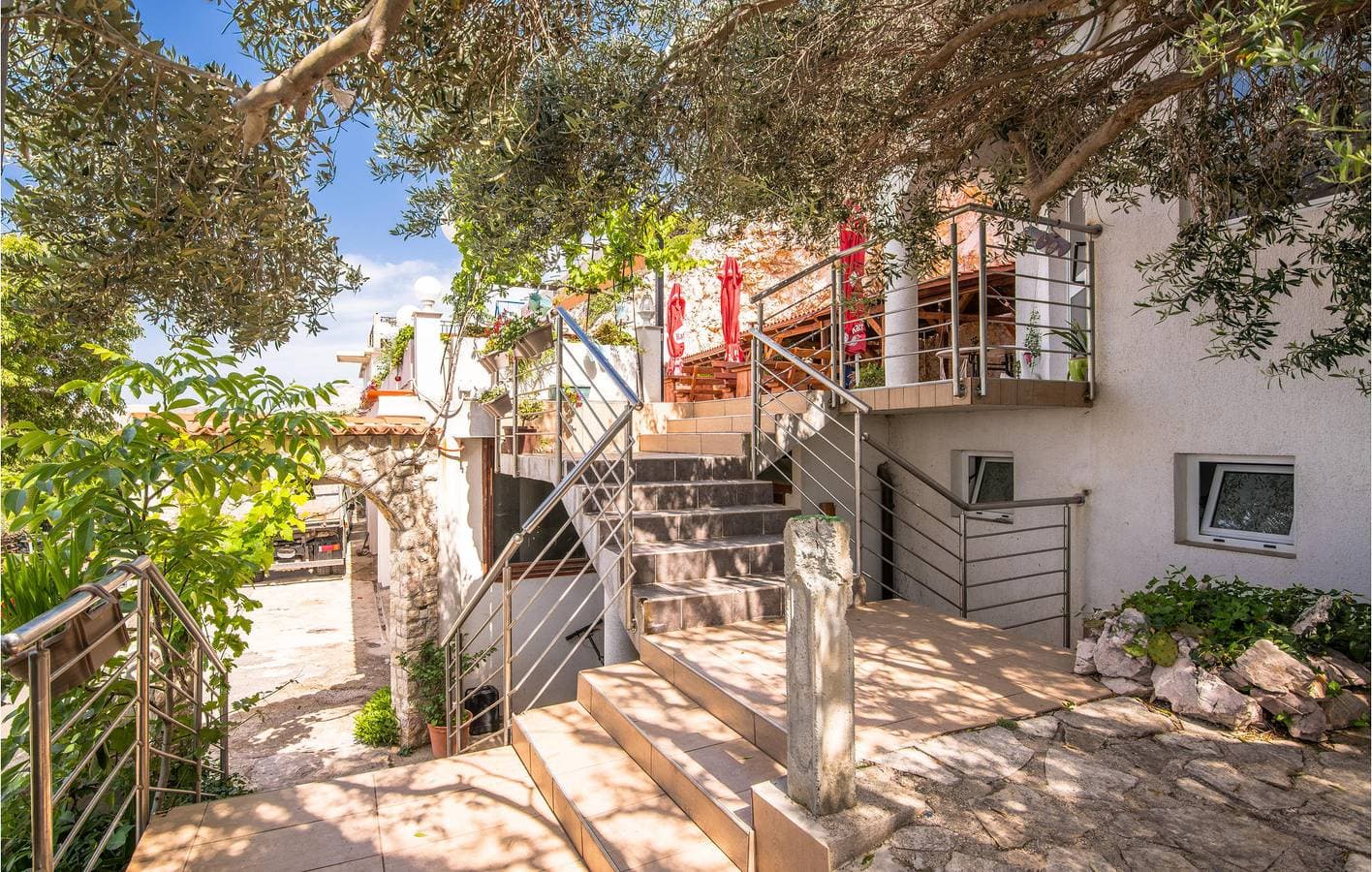 Foto 6 von 24: Gemütliche Ferienwohnung mit Terrasse, 700 m vom Strand entfernt und mit moderner Ausstattung