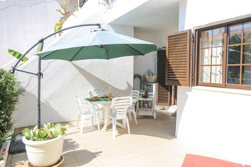 Schöne Wohnung mit drei Betten im Erdgeschoss Ideal für einen Familienurlaub 1