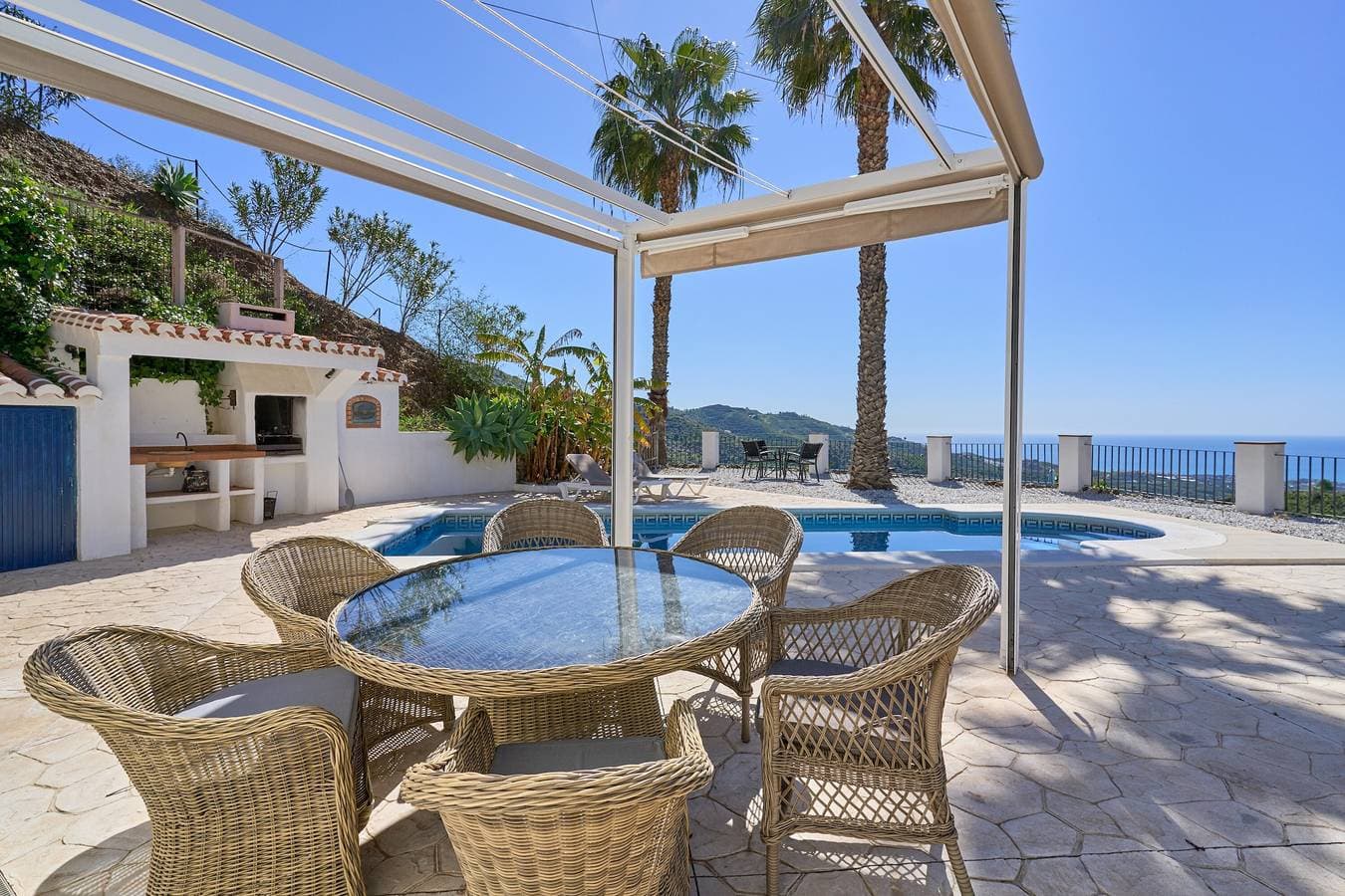 Foto 2 von 45: Villa „Stunning near Velez-Malaga“ mit Meerblick, WLAN und Klimaanlage
