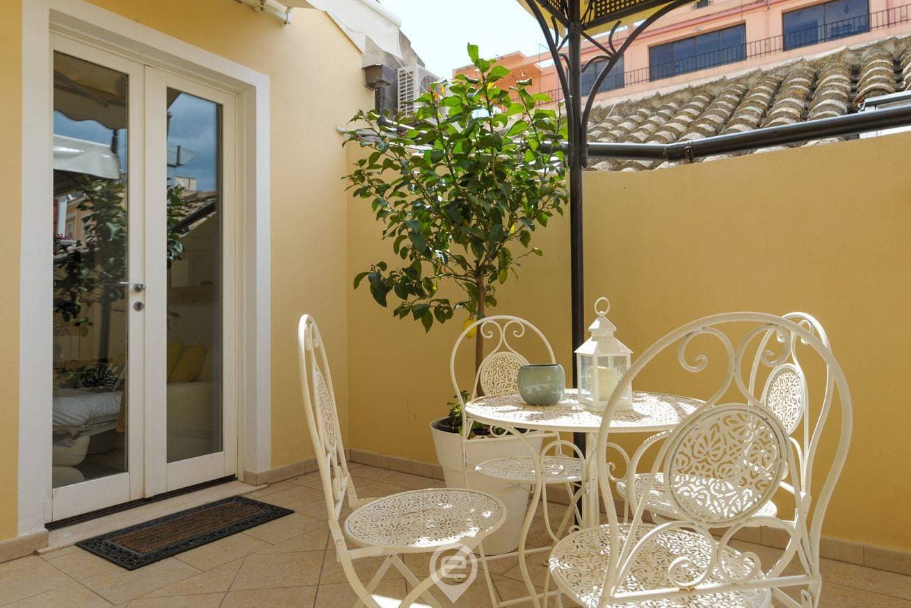 Foto 5 von 32: Ferienwohnung für 2 Personen mit Balkon/Terrasse
