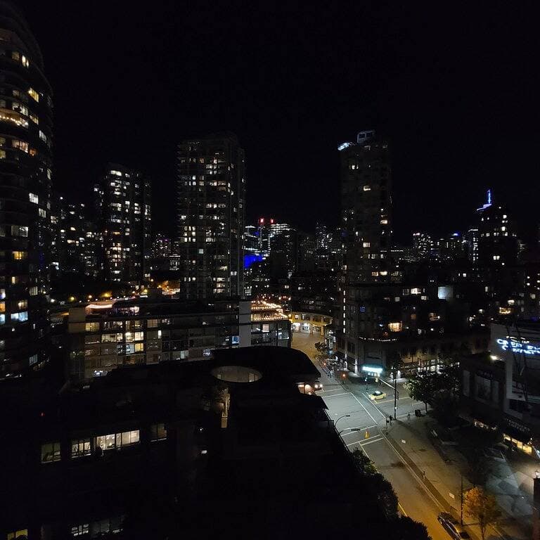 Foto 9 von 9: Charming Dwelling Downtown Vancouver