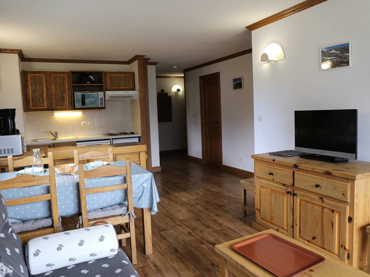 Wohnung für 6 mit Balkon und Bergblick, WIFI 1