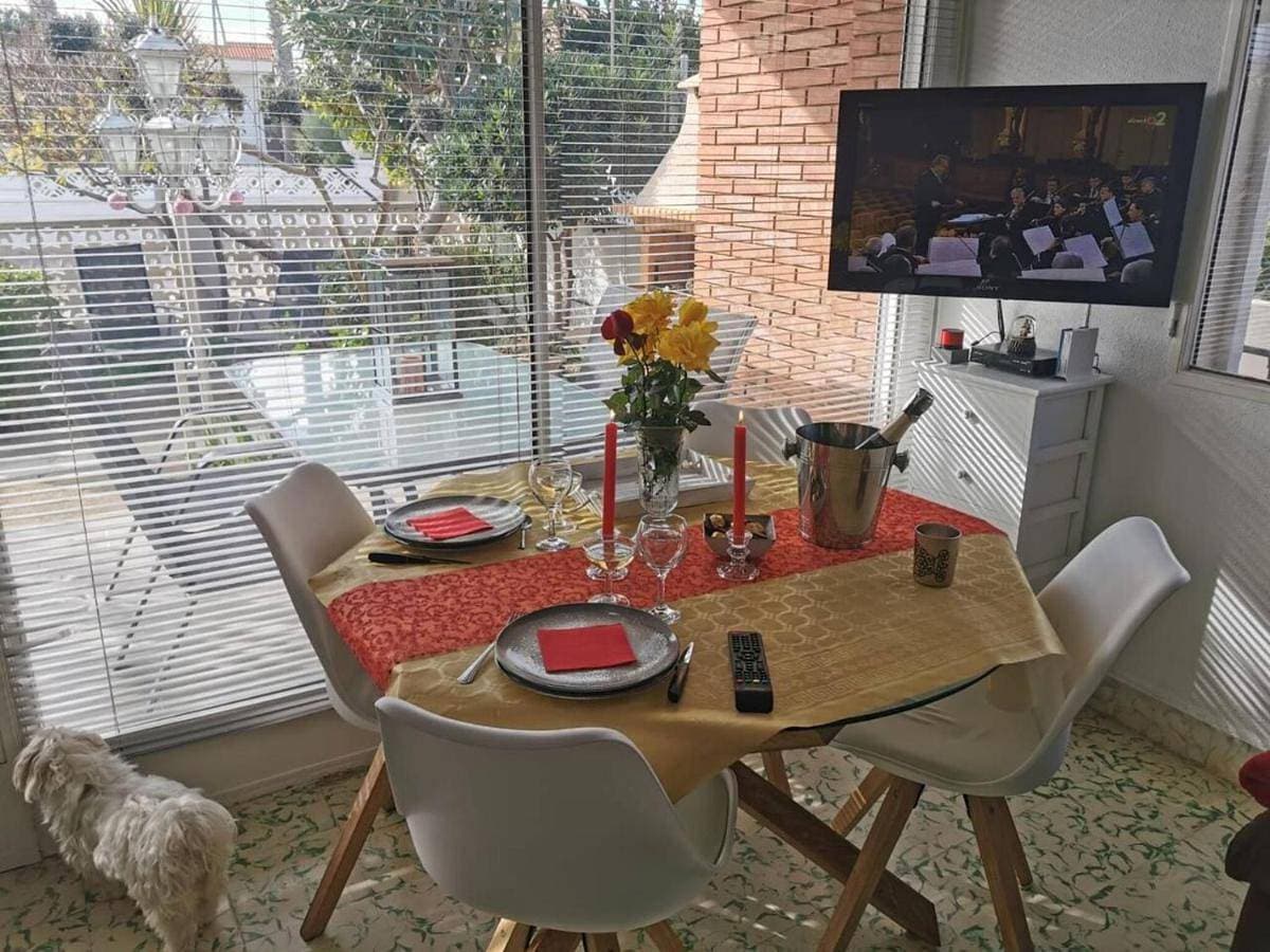 Foto 5 von 5: Three-Bedroom Holiday Home