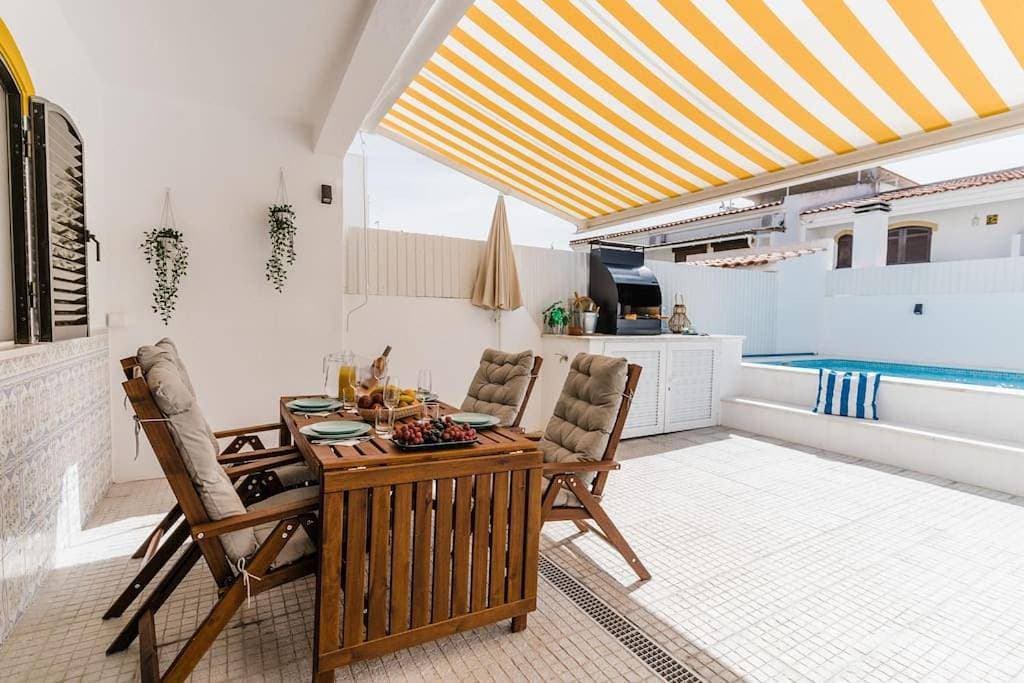 Foto 4 von 36: Villa with Private Pool