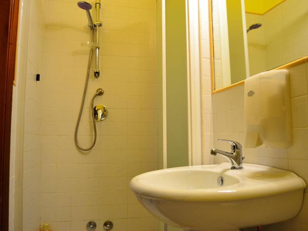 Foto 5 von 34: Blaues Zimmer - B&b S Elia