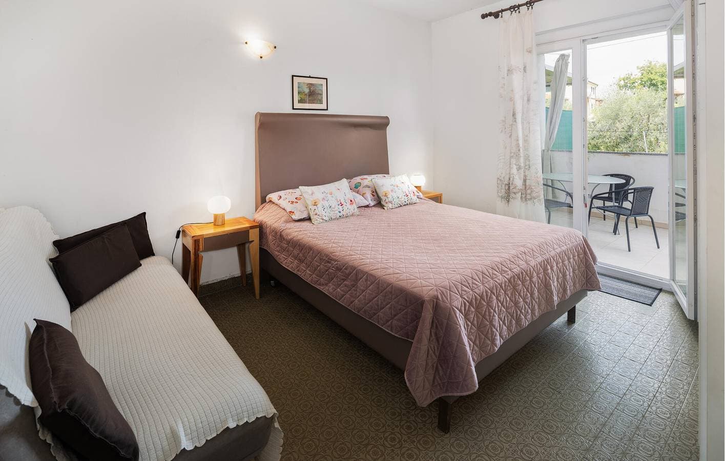 Foto 6 von 29: Gemütliche 1-Zimmer-Wohnung in der Nähe der Küste und des Stadtzentrums mit Terrasse