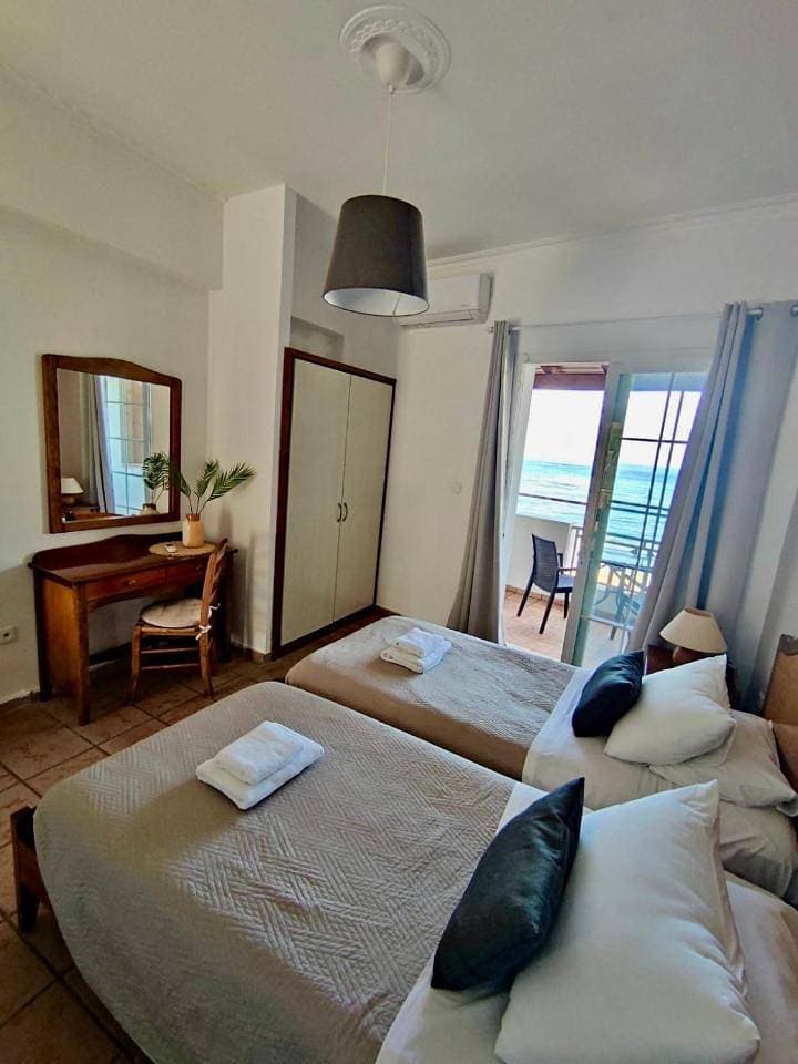 Foto 9 von 35: Studio with Sea View