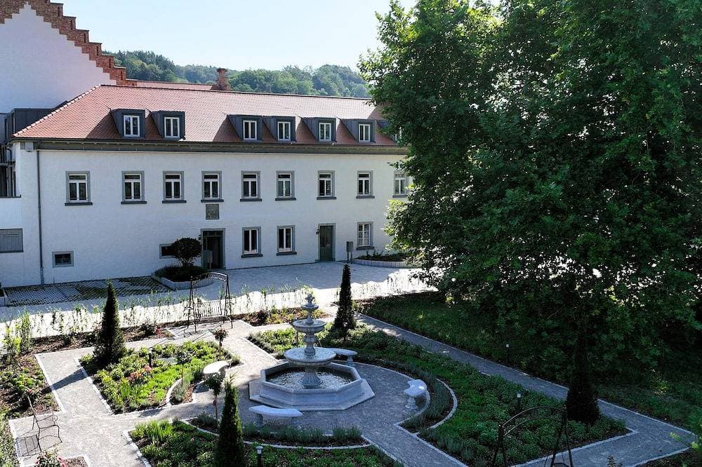 Foto 9 von 18: Schloss Espasingen am Bodensee | Suite 20