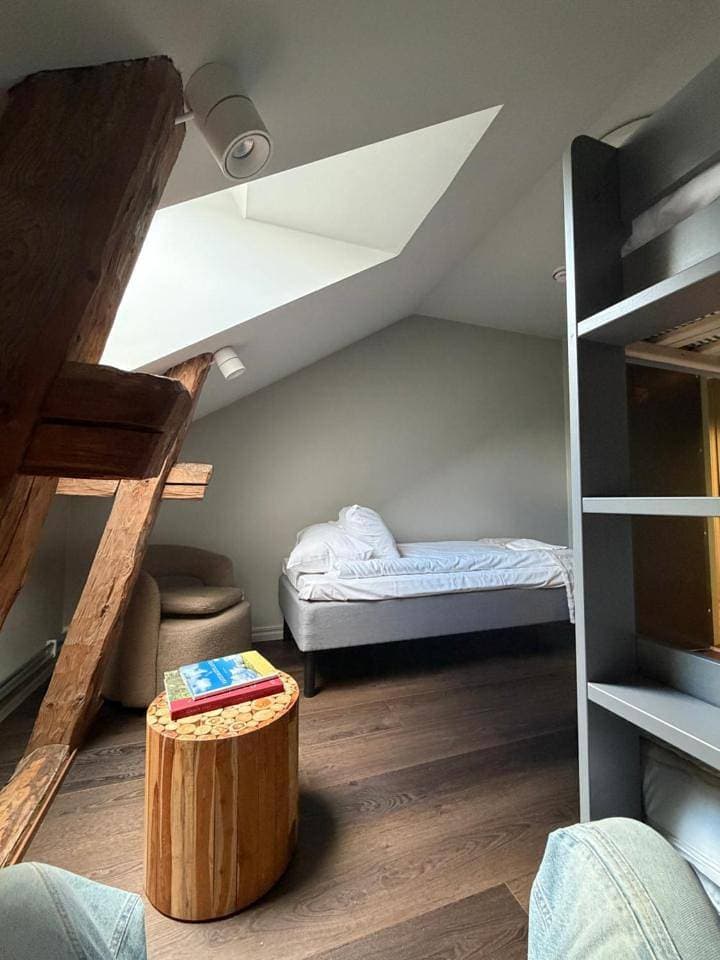 Foto 9 von 12: Triple Room with Shared Bathroom