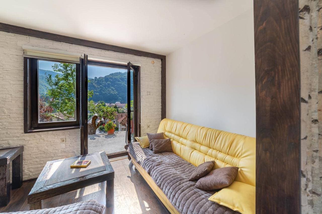 Foto 4 von 21: Apartment with Mountain View