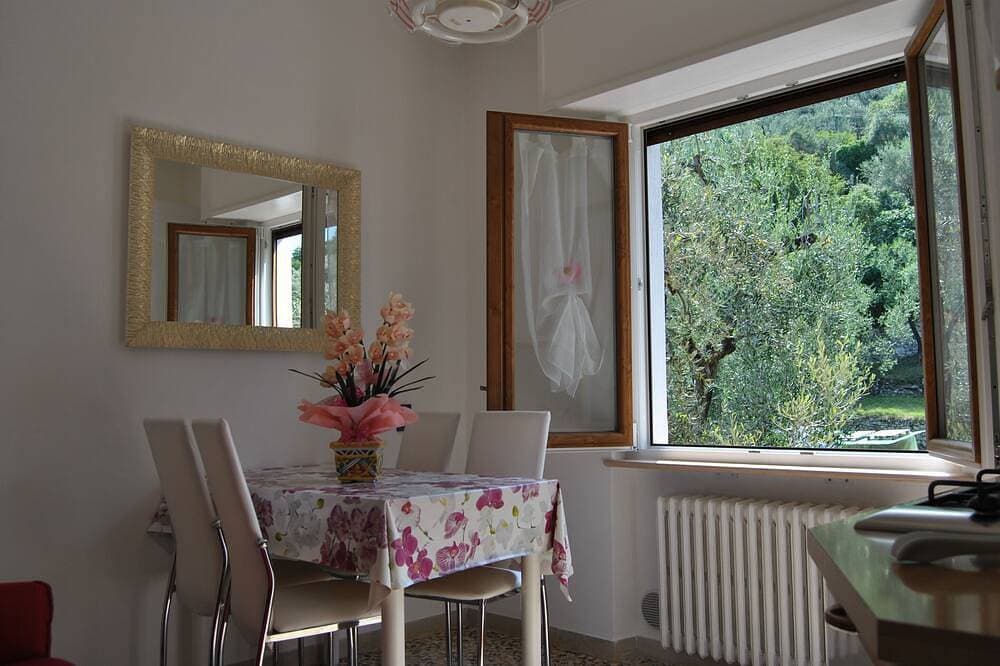 Foto 8 von 30: Ferienhaus / Villa - Malcesinekomfortgebäude