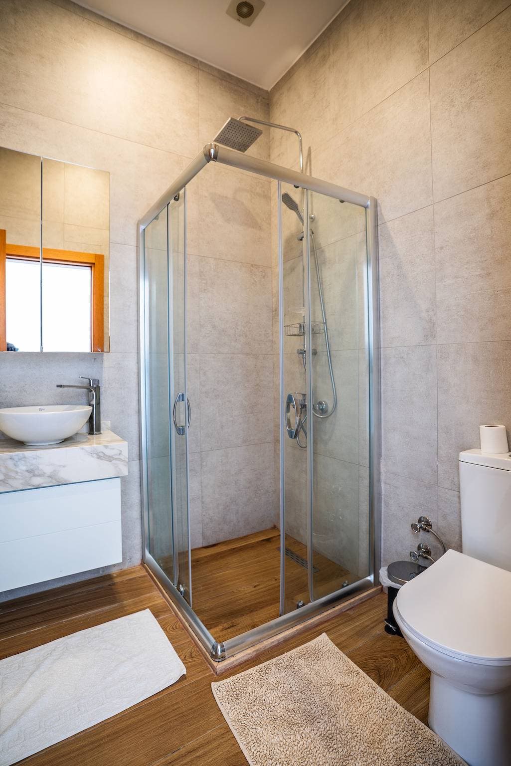 Foto 4 von 9: Charmantes und wunderschön eingerichtetes Apartment mit direktem Zugang zum Pool