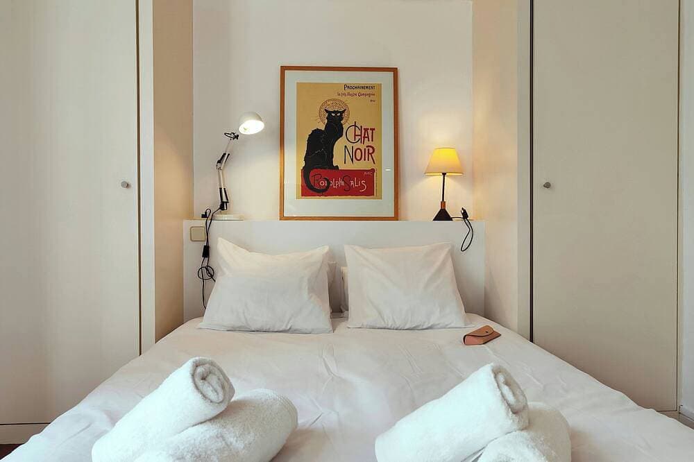 Foto 4 von 30: Bright 1-Bed Apartment on La Rambla, Barcelona. Rj