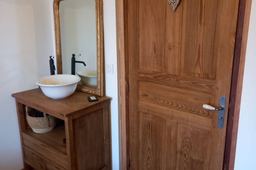 Foto 4 von 12: Quiet house on the L'hers plateau near Lescun for 6 people