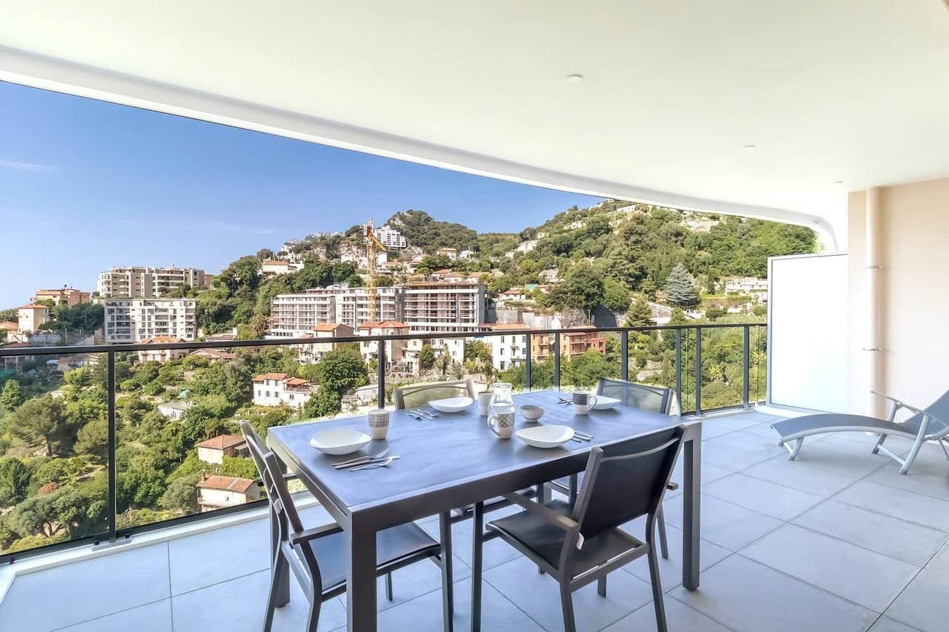 Foto 2 von 16: Beautiful apt with terrace/pool - Near Monaco #