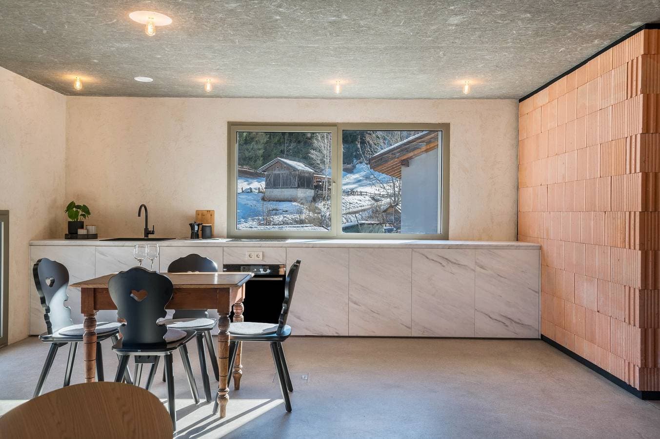 Foto 6 von 32: Ferienwohnung 'Lena Dolomites Suite mit Bergblick, privater Terrasse und Sauna