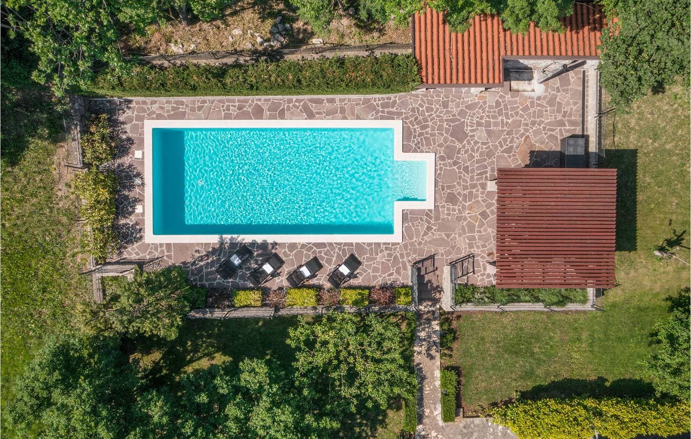 Foto 13 von 35: Geräumige Unterkunft, 2 km von Buzet entfernt: Pool, WLAN und Parkplatz inklusive