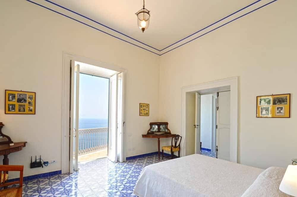 Foto 2 von 18: Herrliches Amalfi-Anwesen mit Blick auf das Meer, atemberaubende Aussicht, in der Nähe des Strandes