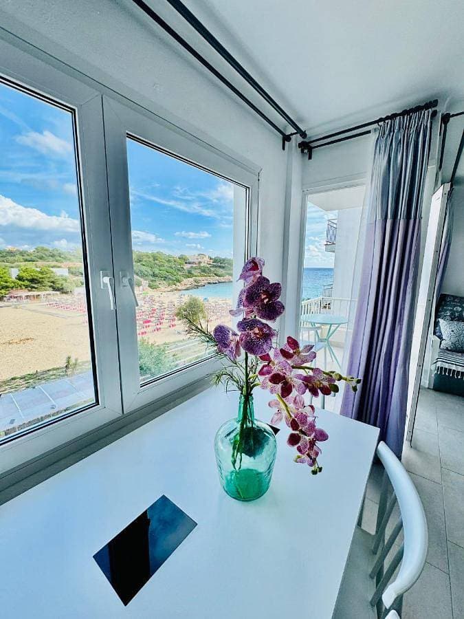 BEACH FRONT APARTMENT in CALA MARSAL with the SEA VIEW ! 1