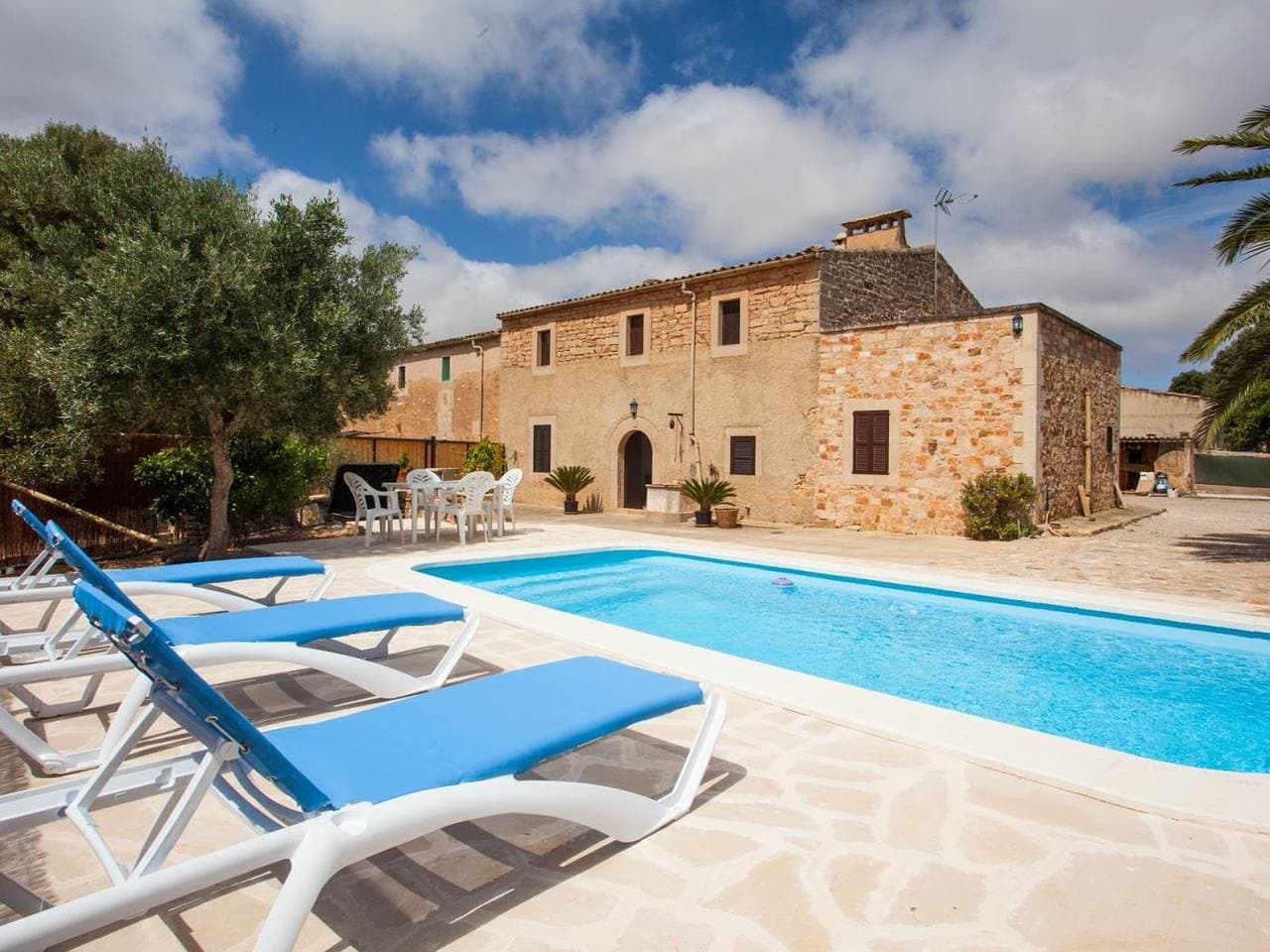 Finca Ses Comes. Charmantes Ferienhaus auf dem Lande für 4 Personen in Santanyi 1