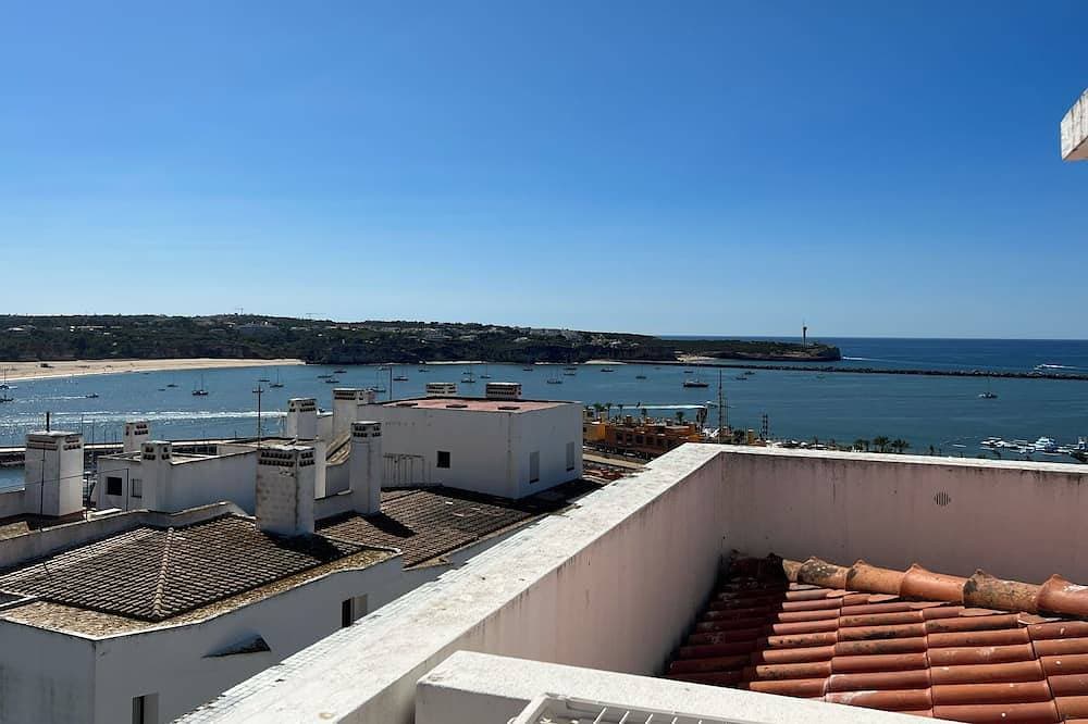 Foto 11 von 20: Excellent studio, beachfront, sea view w/ parking lot