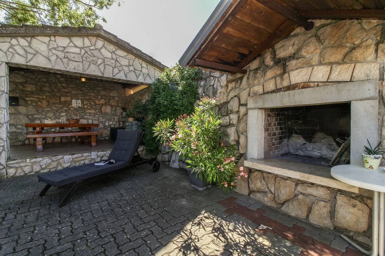 Foto 4 von 20: Ferienhaus Roža * großer Garten, Sonnenterrasse, Grill, WLAN