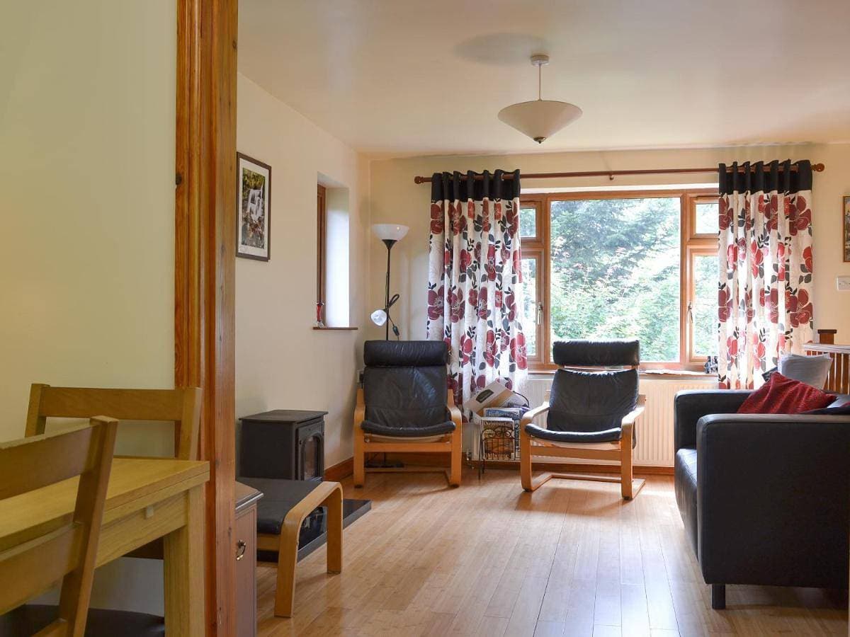 Foto 2 von 5: Two-Bedroom Holiday Home
