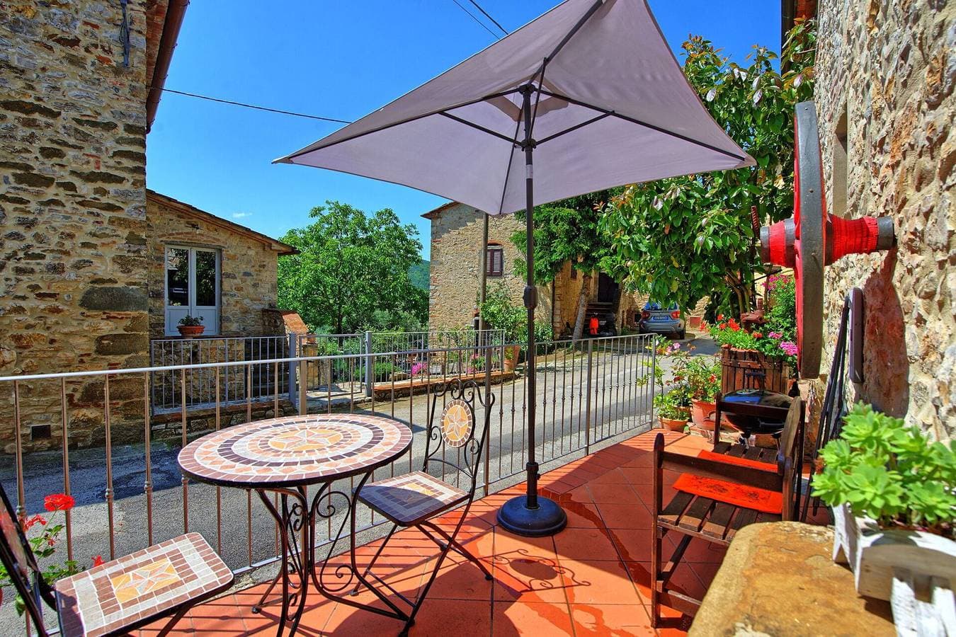 Foto 3 von 32: Villa für 3 Personen mit Terrasse