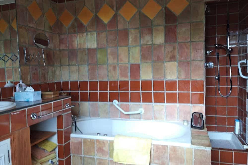 Foto 7 von 30: Charmante Villa, 15 km von Nizza Mittlere Berge Mit Aussicht Und Schwimmbad