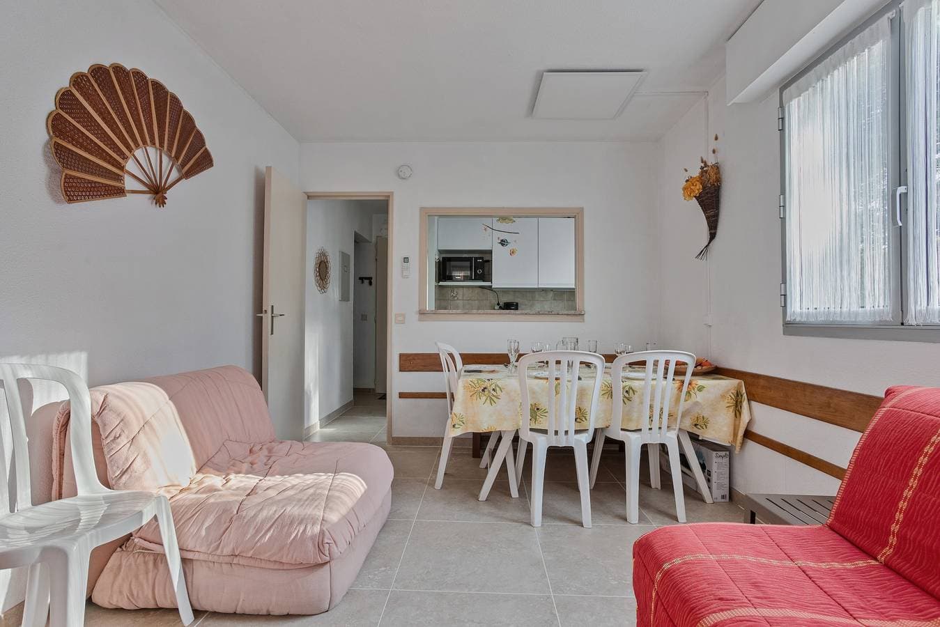 Foto 3 von 19: Ferienwohnung 'Estivales 2' mit privater Terrasse und eigenem Garten